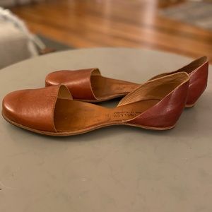 Cydwoq Cliff Dweller Leather Slip Ons, size 39 (8.5/9)